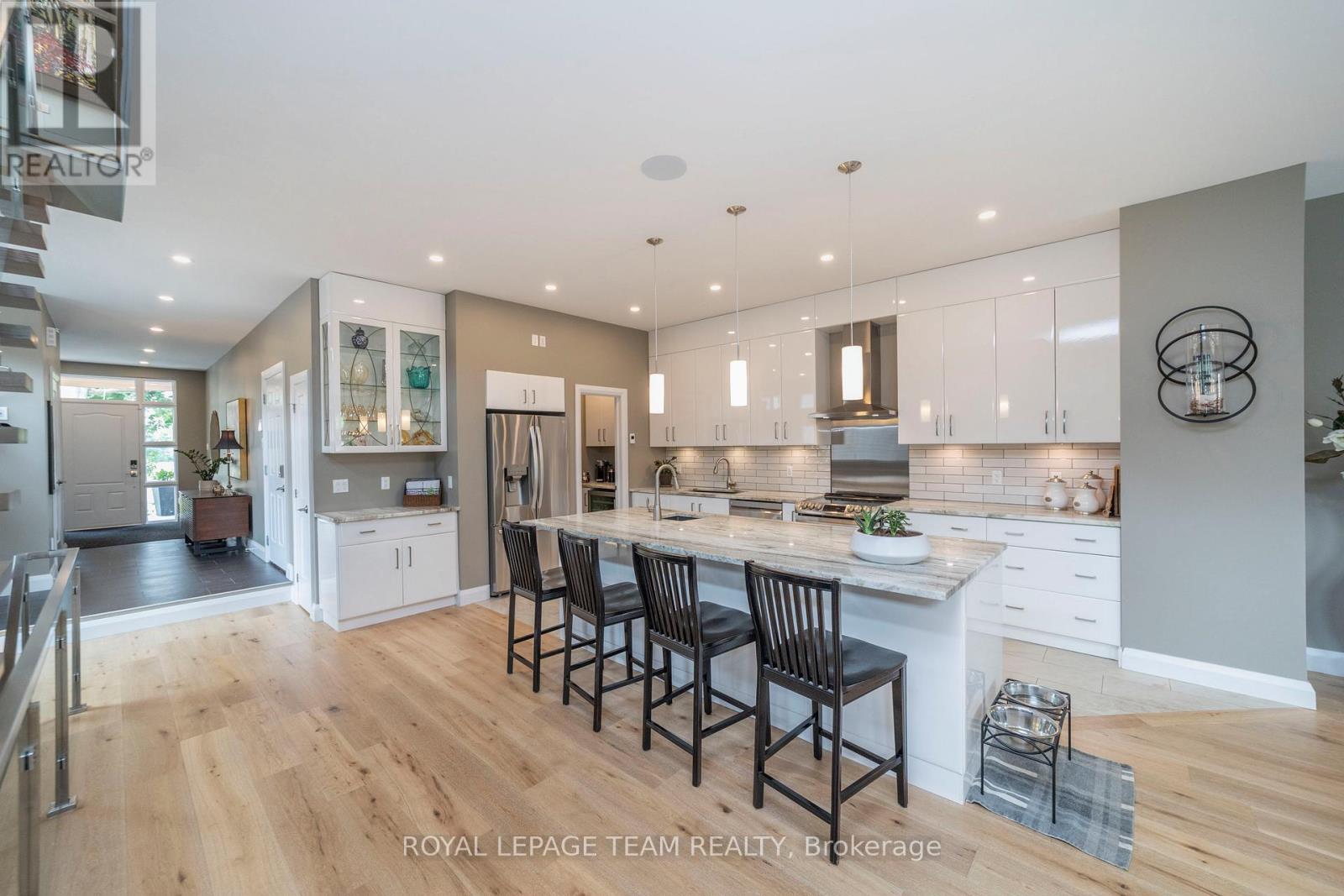 51 Aylen Avenue