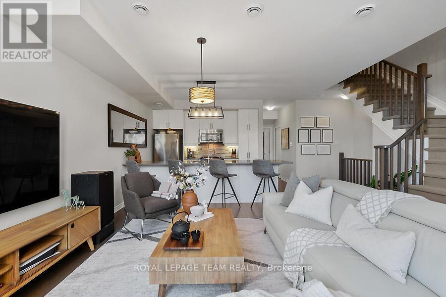 270 Pembina Private