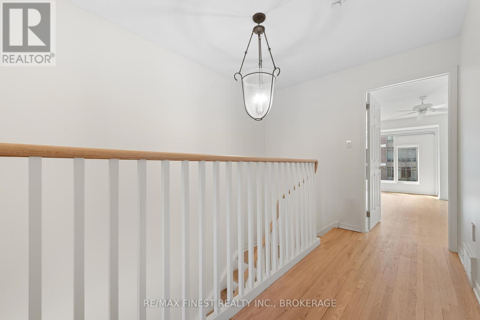 5 - 111 Echo Drive