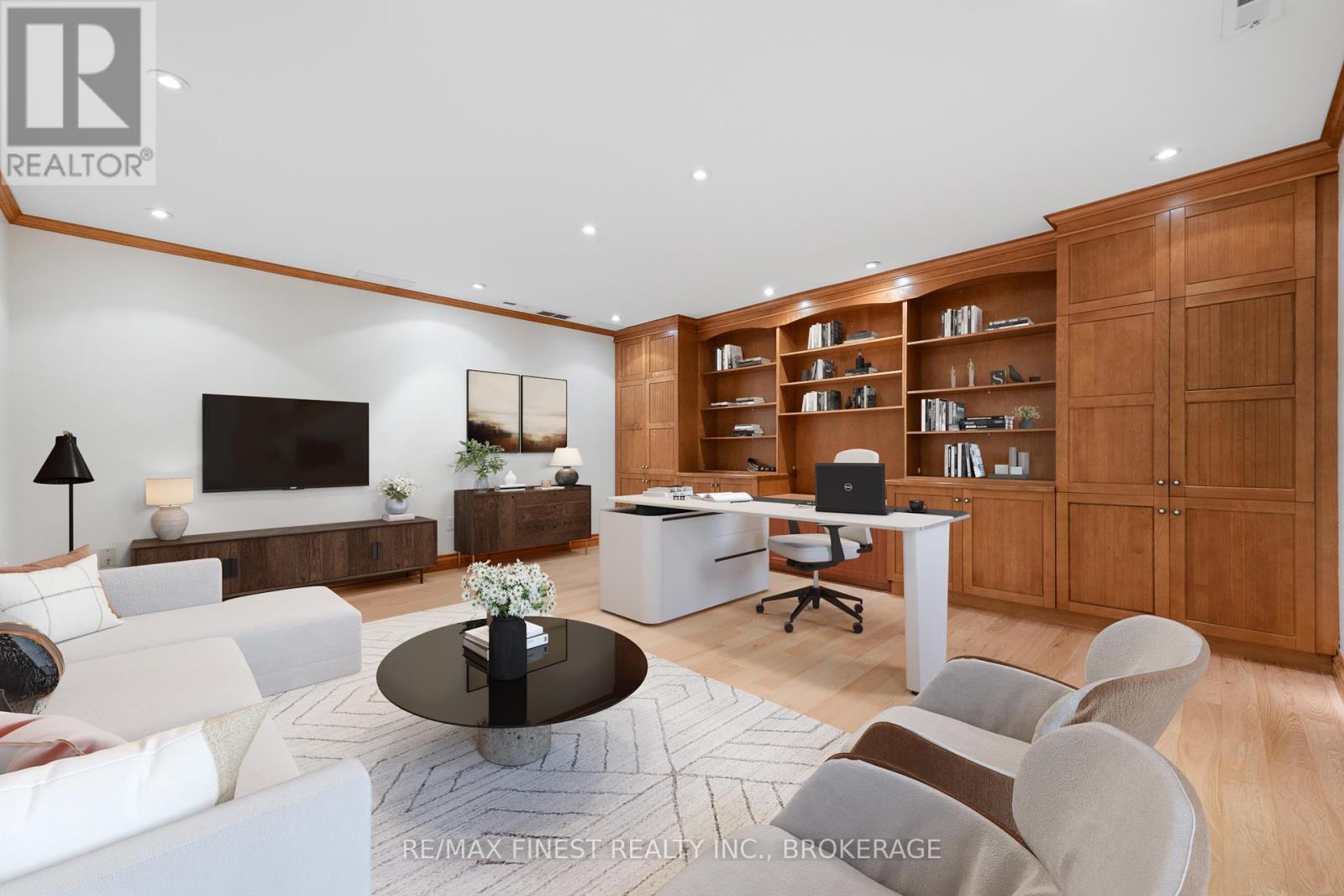 5 - 111 Echo Drive