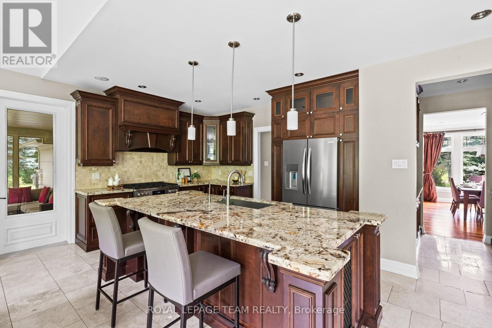 5811 Longhearth Way