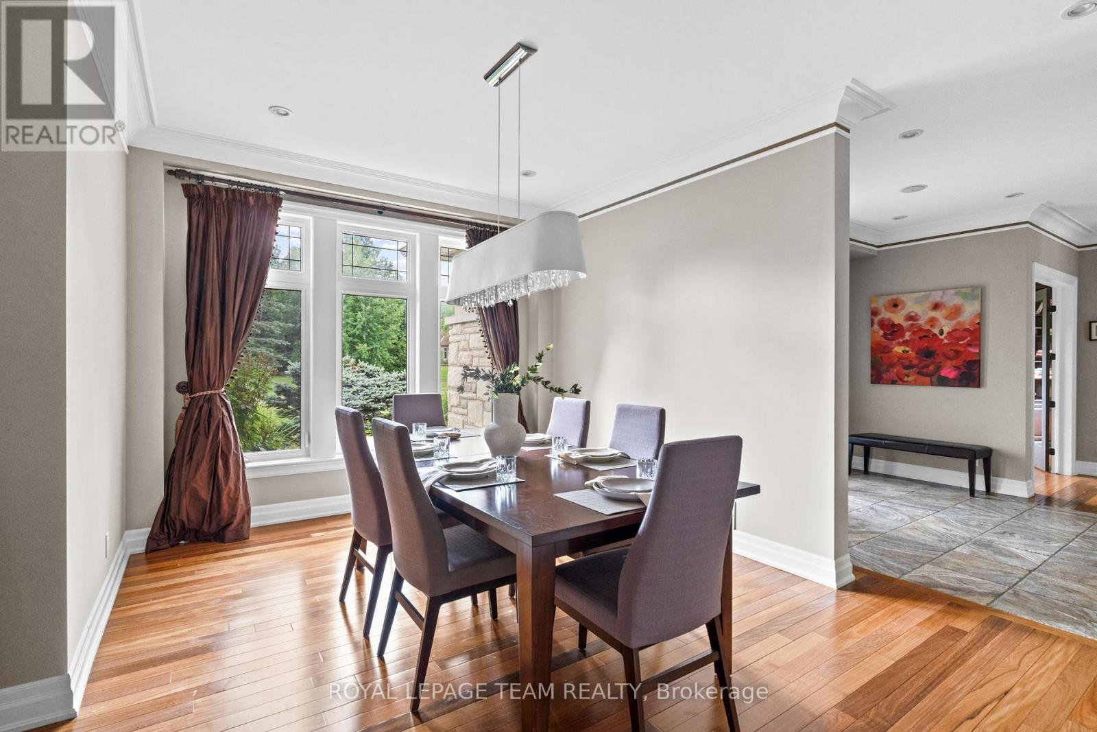 5811 Longhearth Way