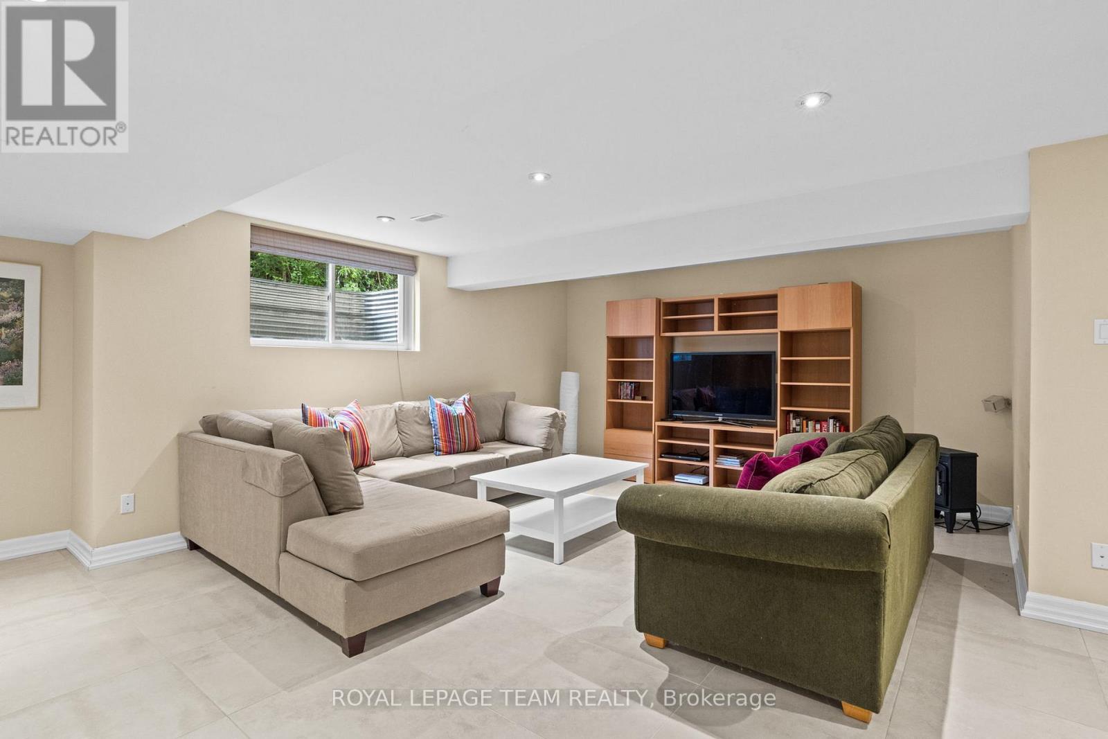 5811 Longhearth Way