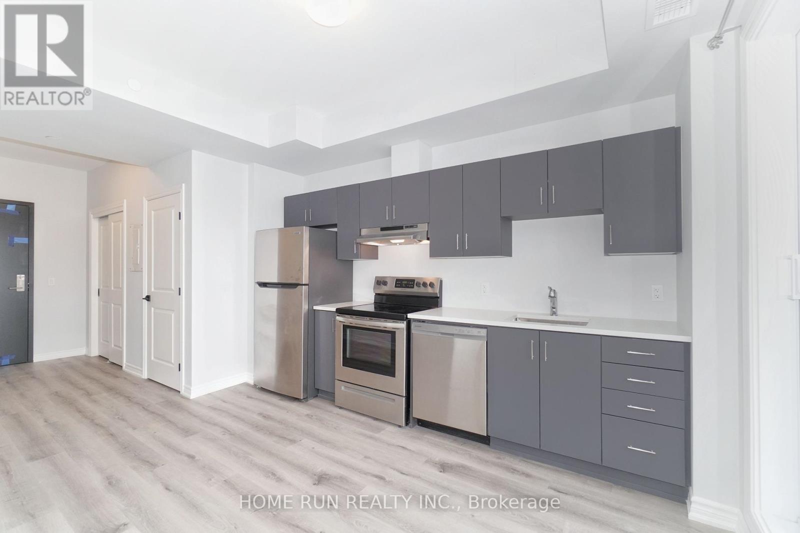 302 - 1350 Hemlock Road