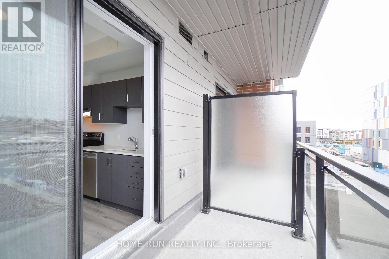 302 - 1350 Hemlock Road
