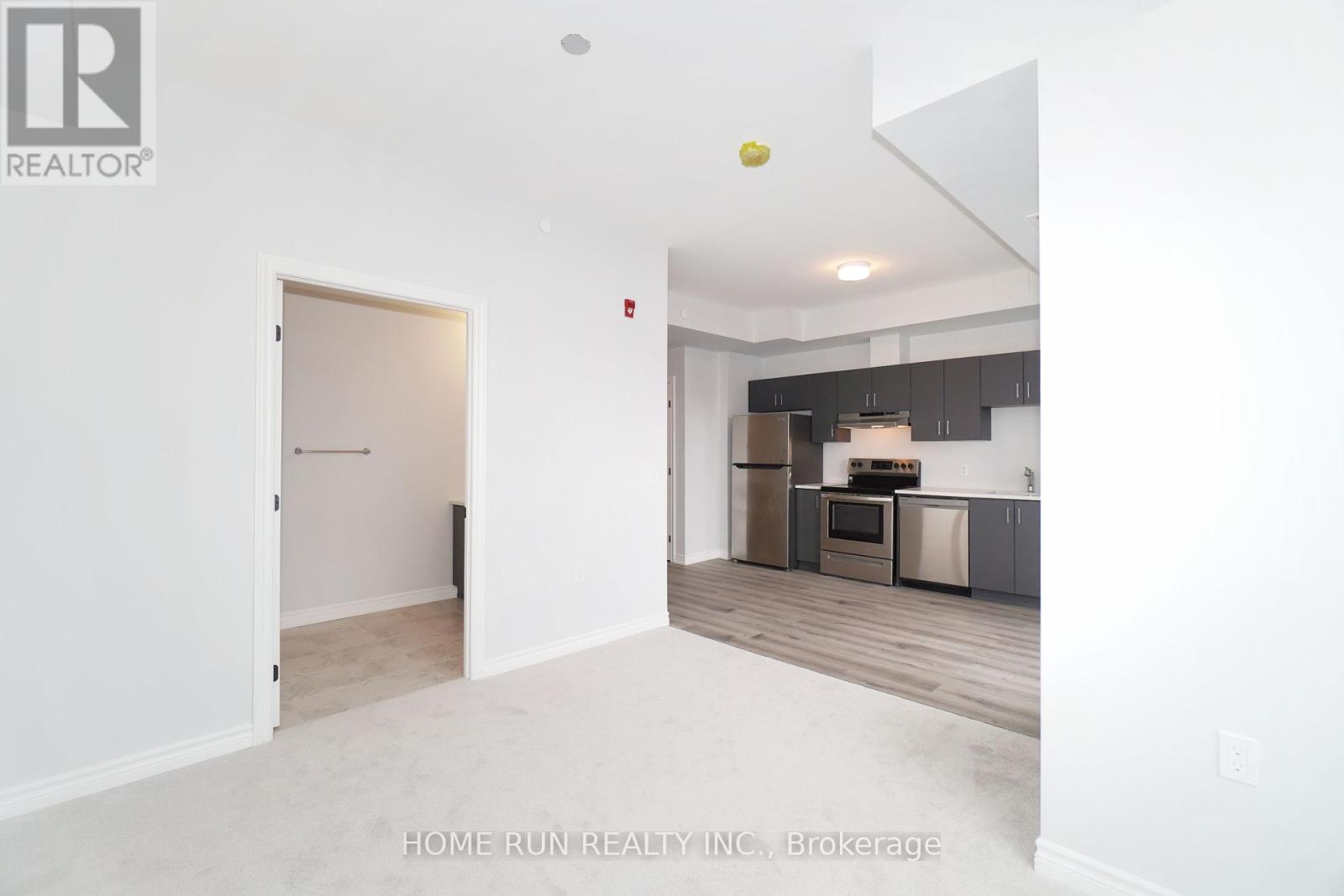 302 - 1350 Hemlock Road