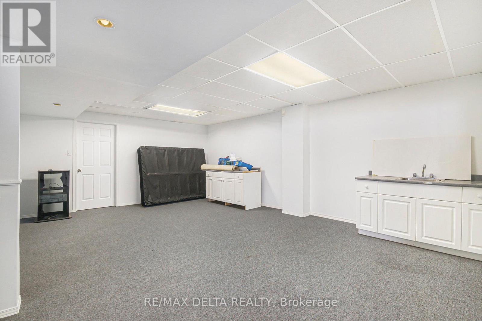 762 Adencliffe Drive