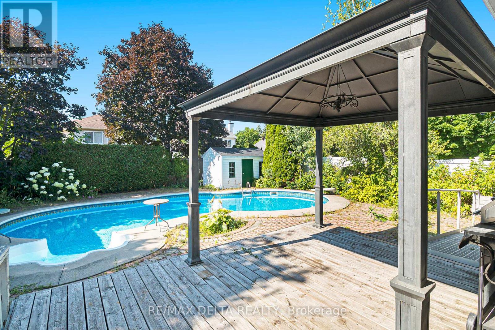 762 Adencliffe Drive