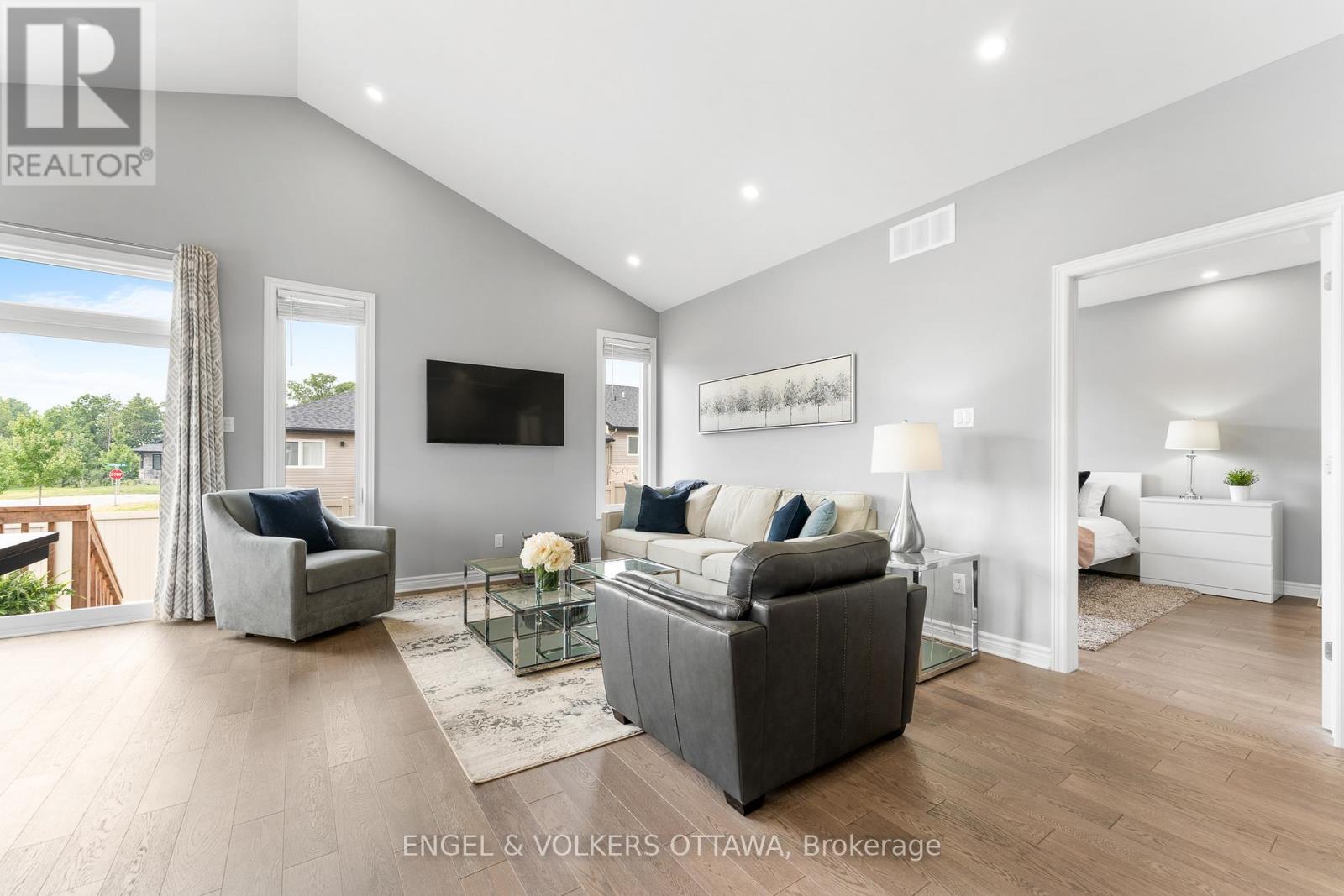 848 Reaume Street