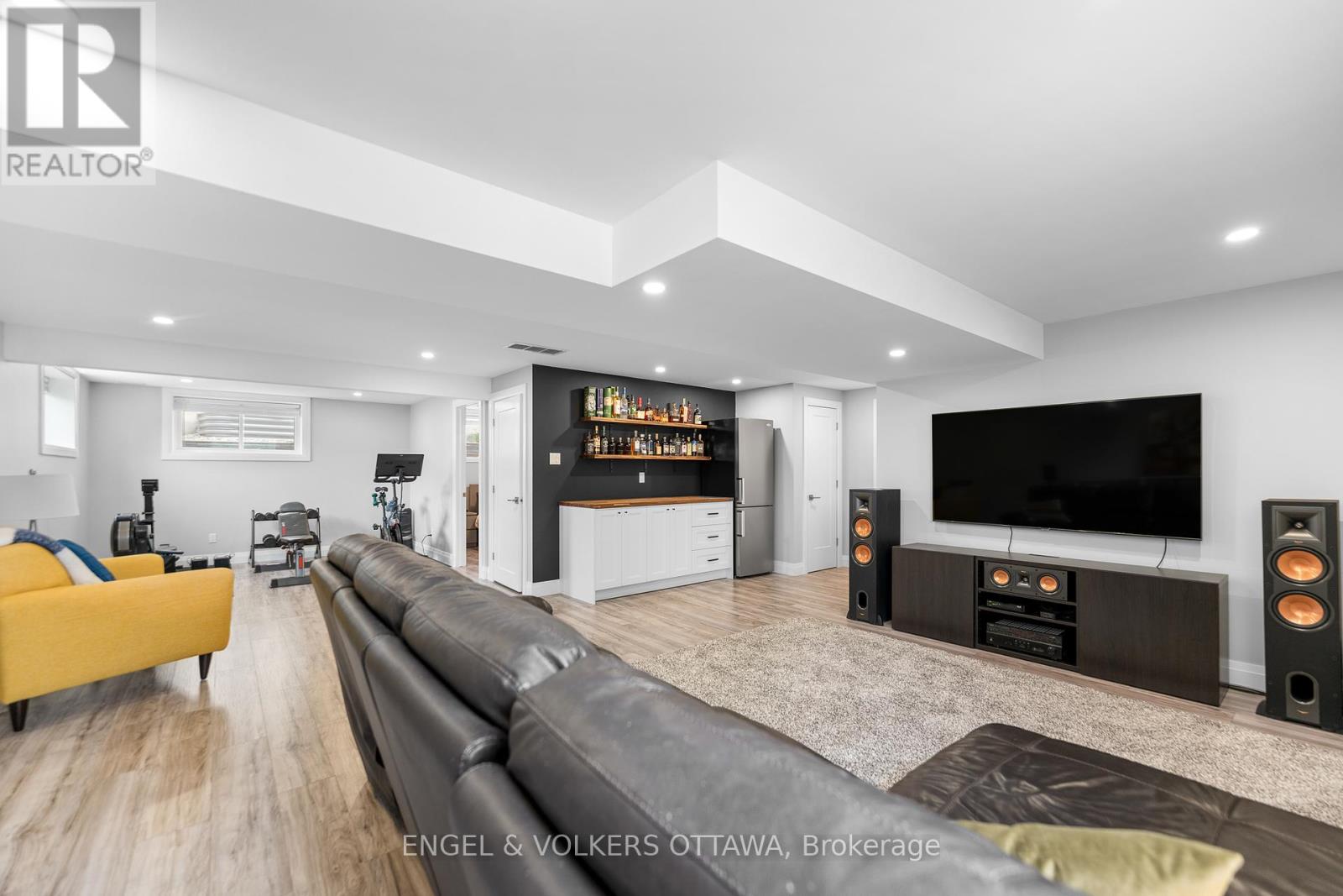 848 Reaume Street