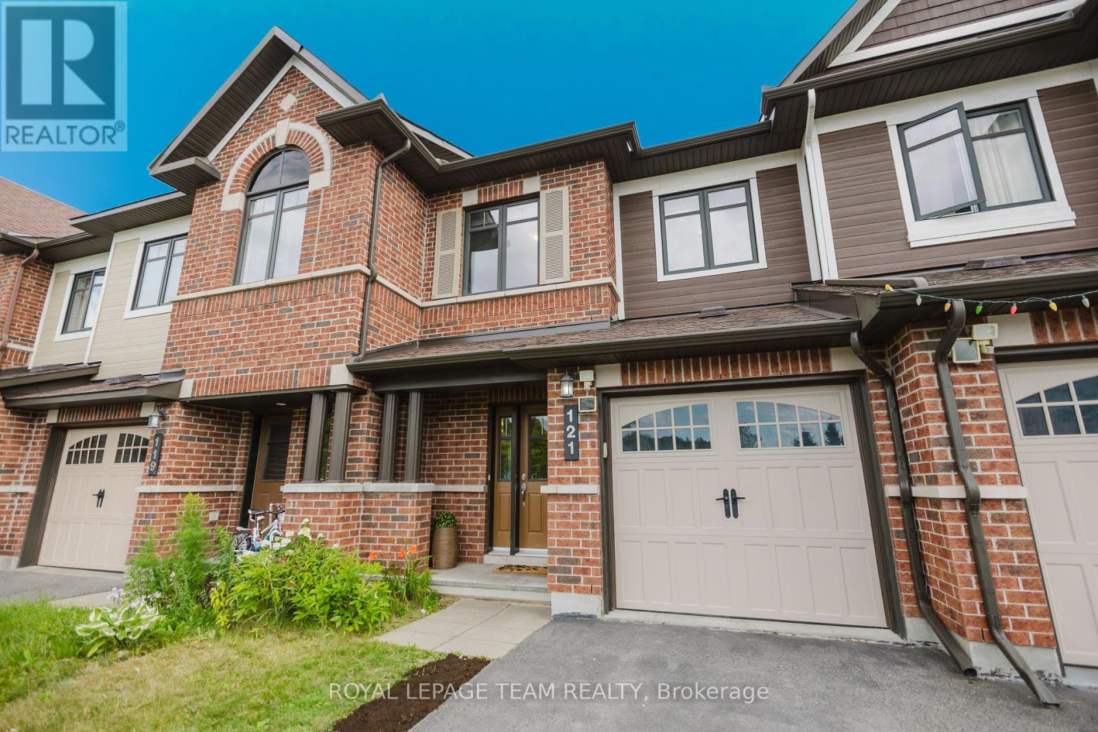121 Mancini Way
