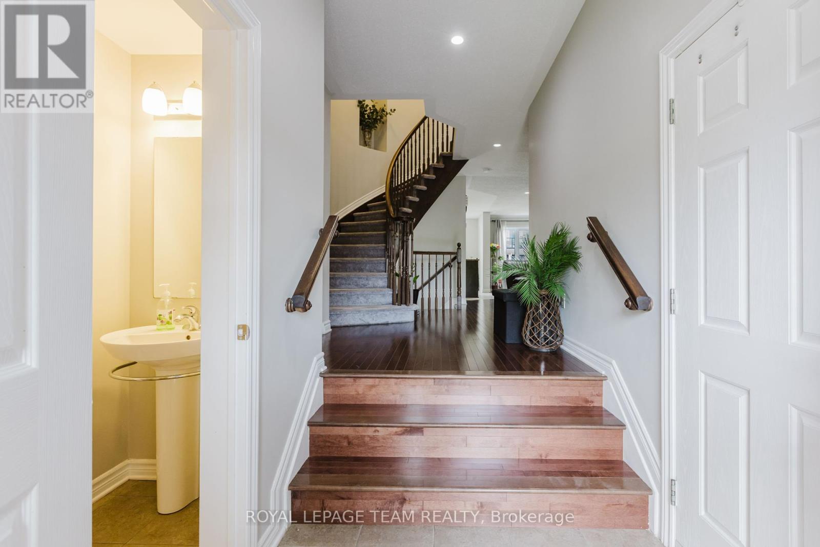 121 Mancini Way