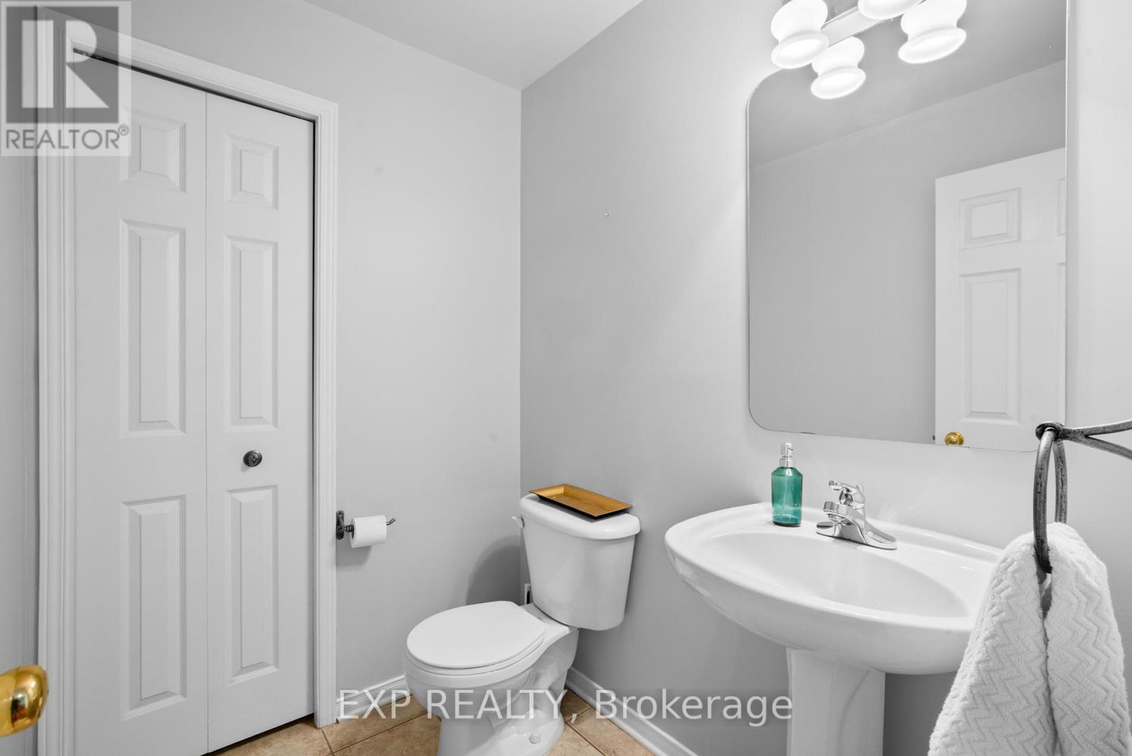 111 Coursier Crescent
