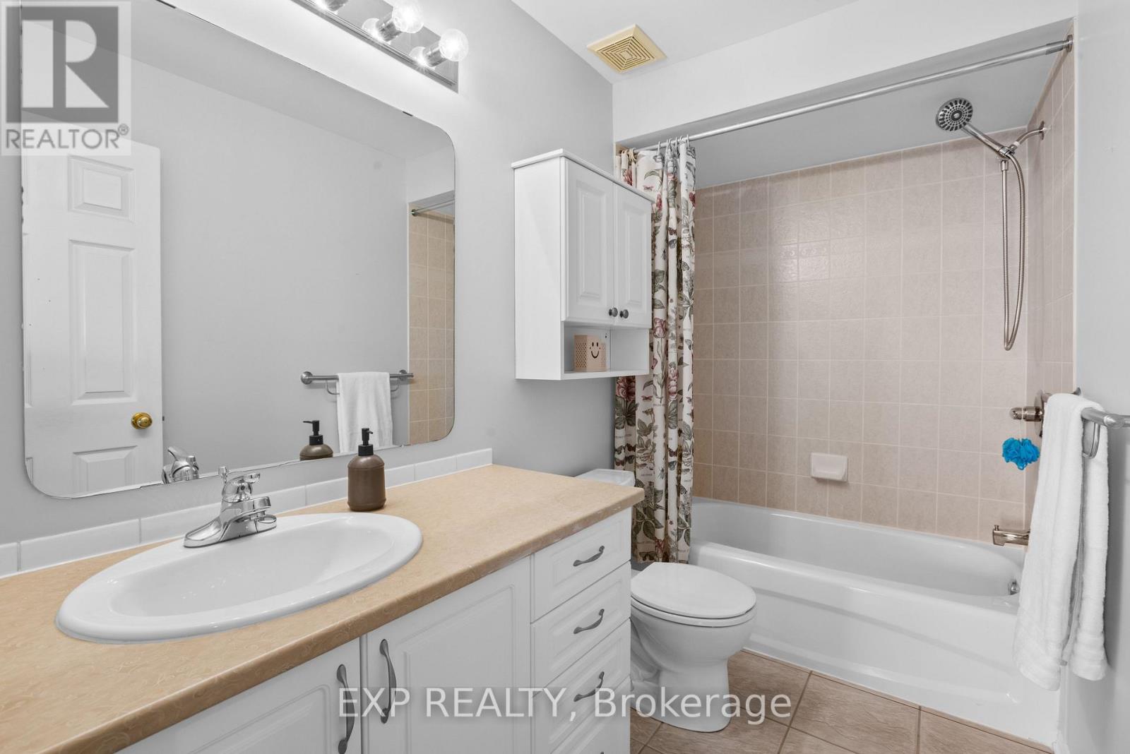 111 Coursier Crescent