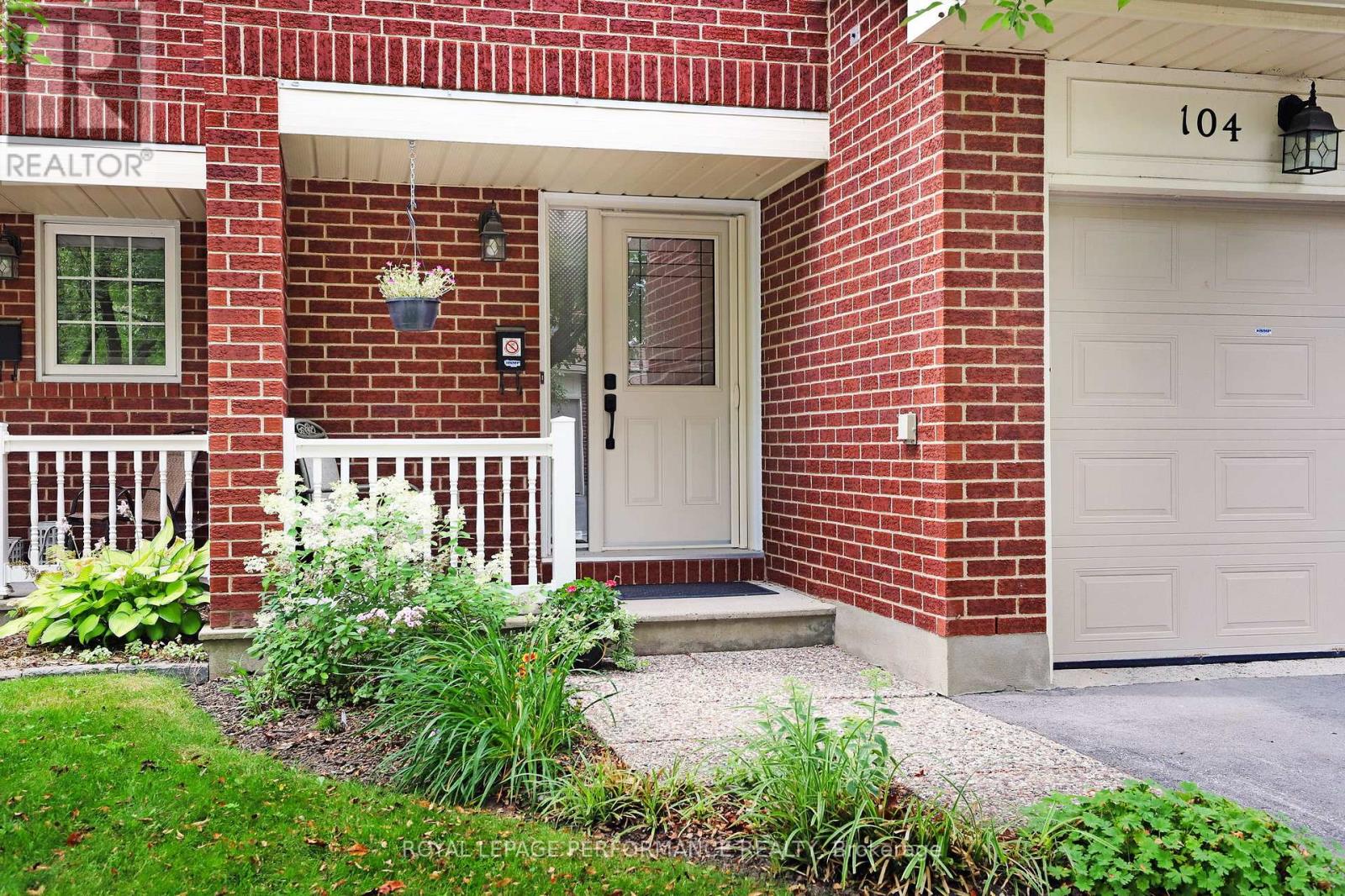104 Stonebriar Drive