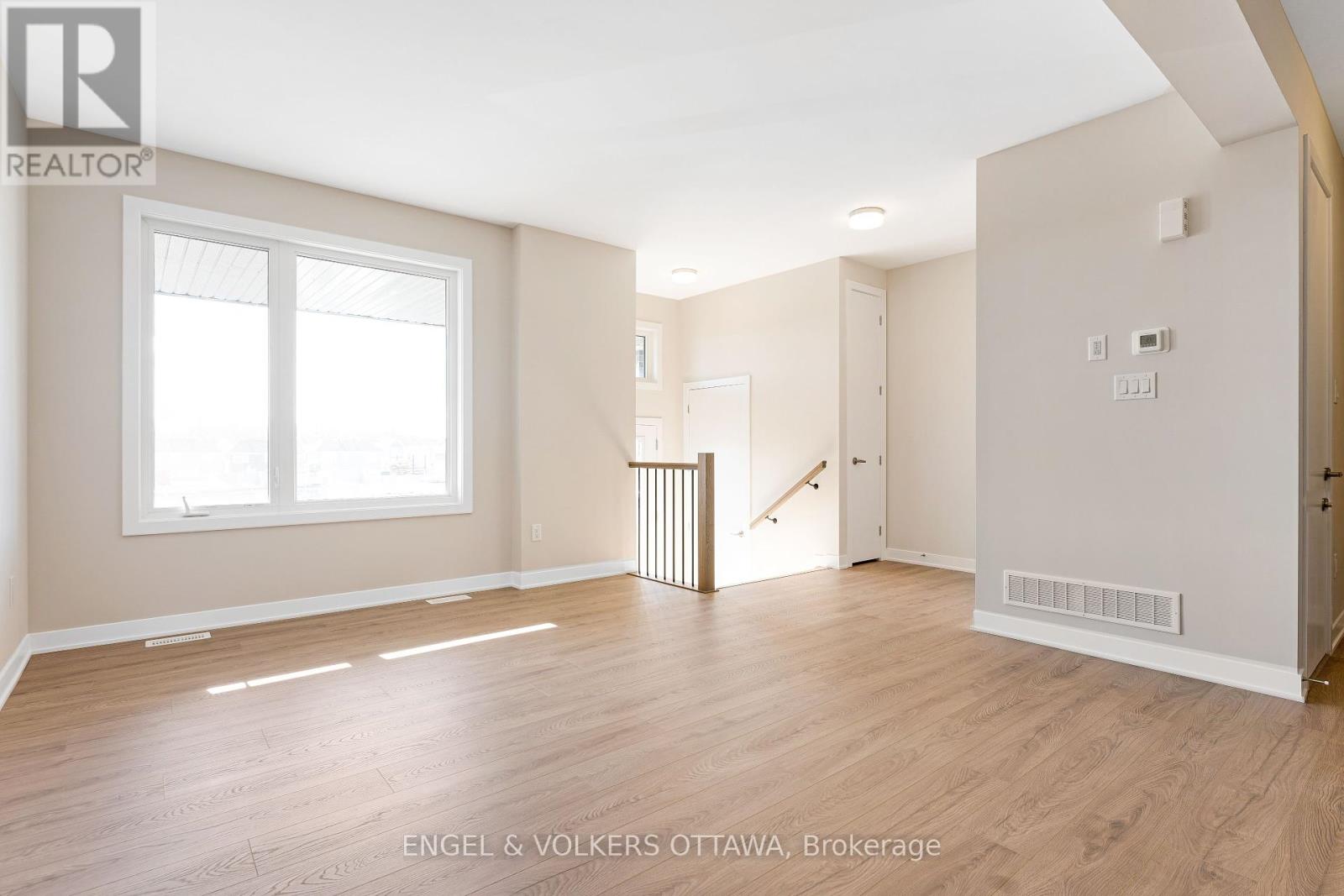 328 Catsfoot Walk