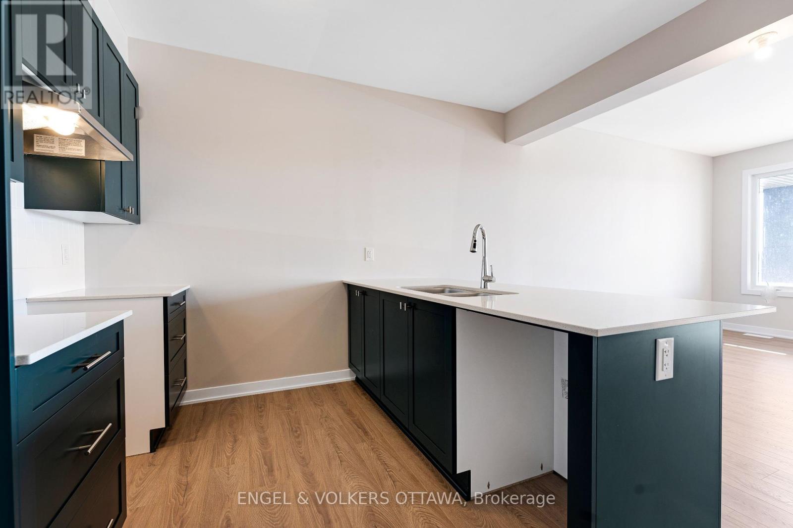 328 Catsfoot Walk