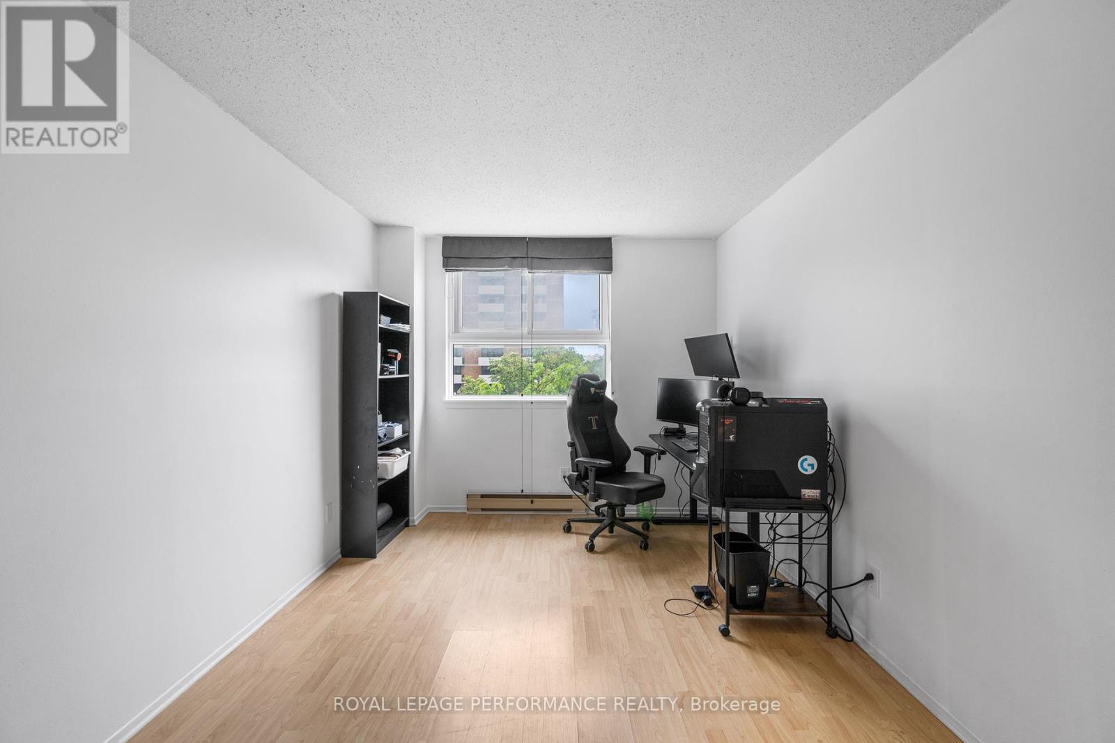 501 - 110 Forward Avenue