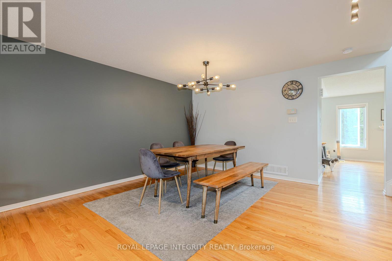 2123 Esprit Drive