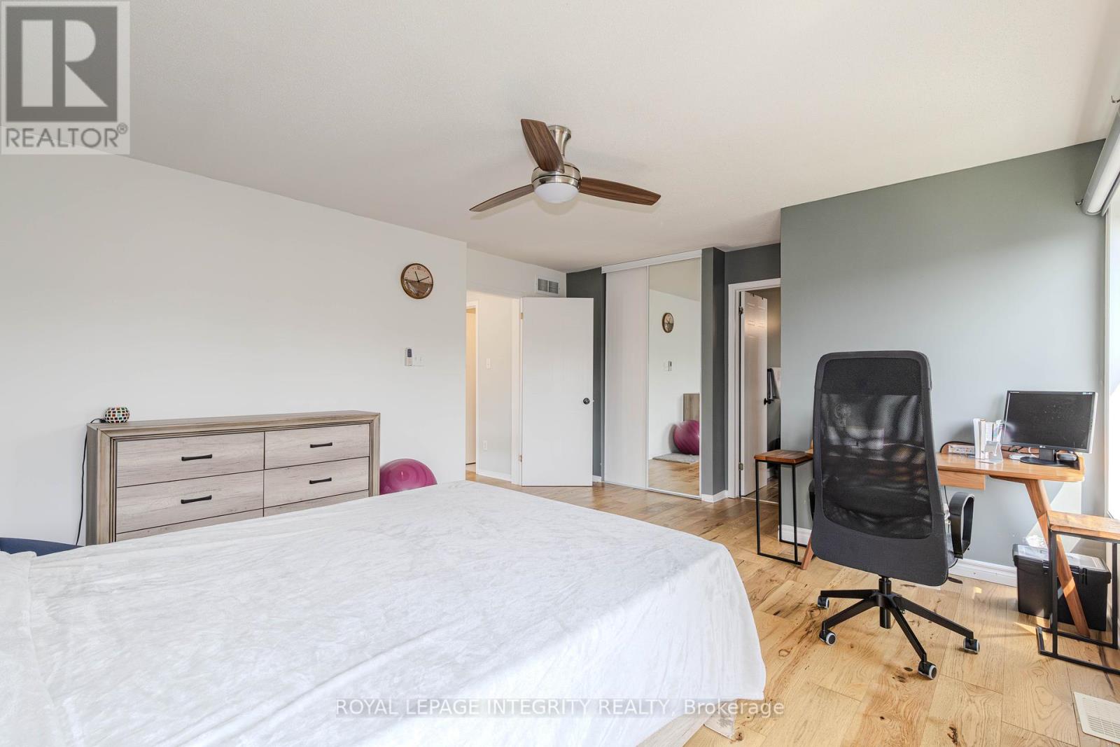 2123 Esprit Drive