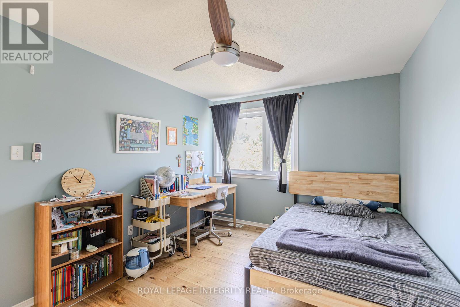 2123 Esprit Drive