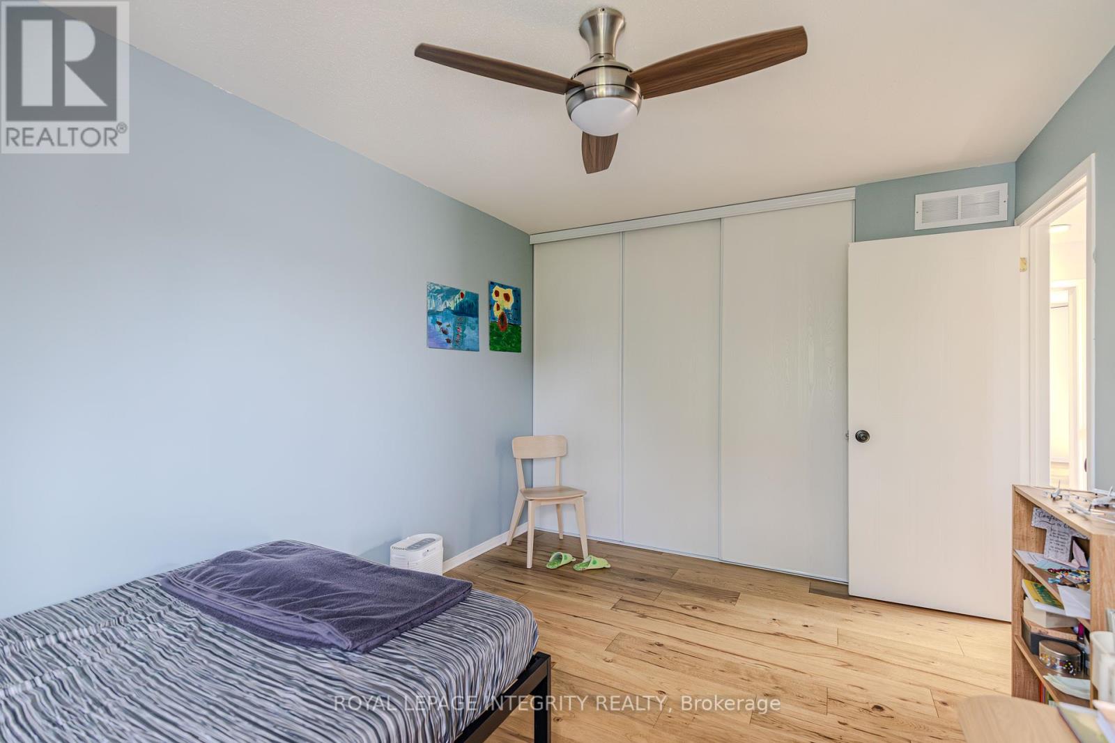 2123 Esprit Drive