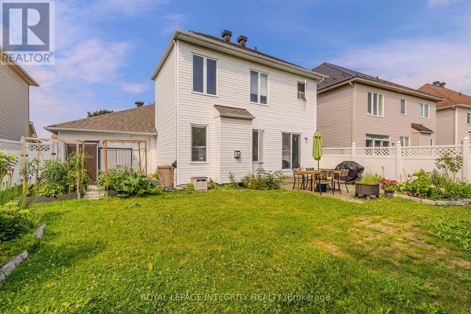 2123 Esprit Drive