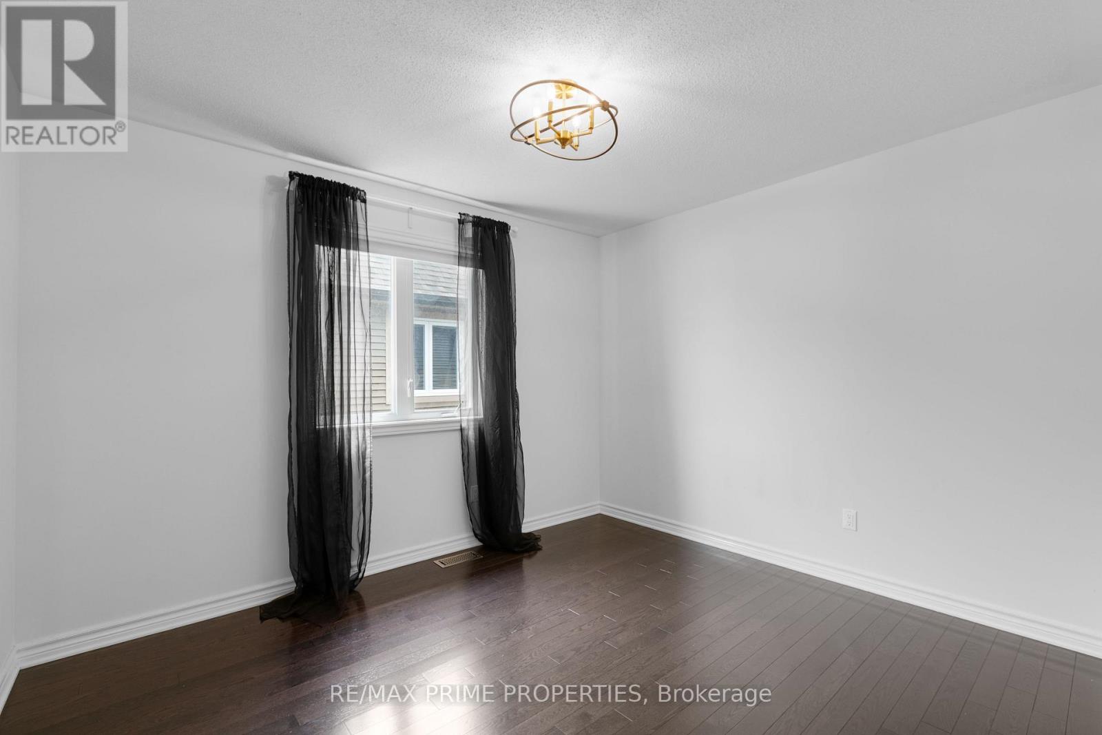 526 Golden Sedge Way