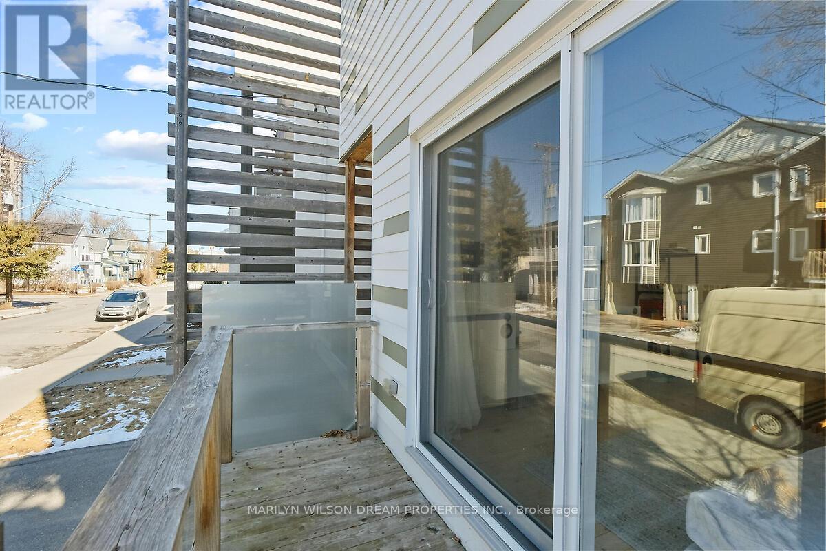 67 Pinhey Street