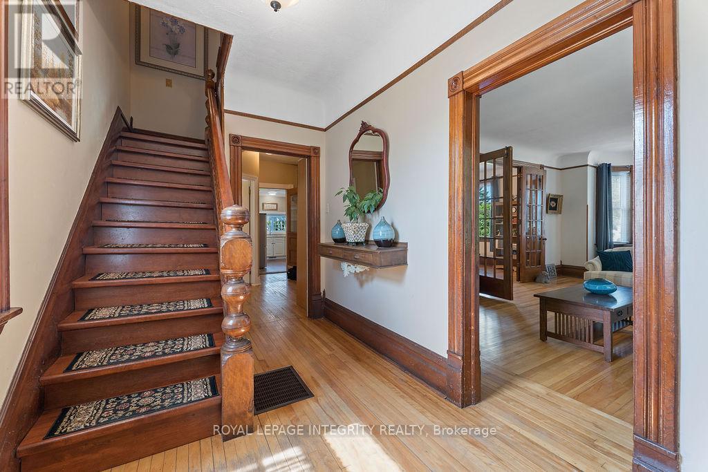 72 Lakeshore Drive