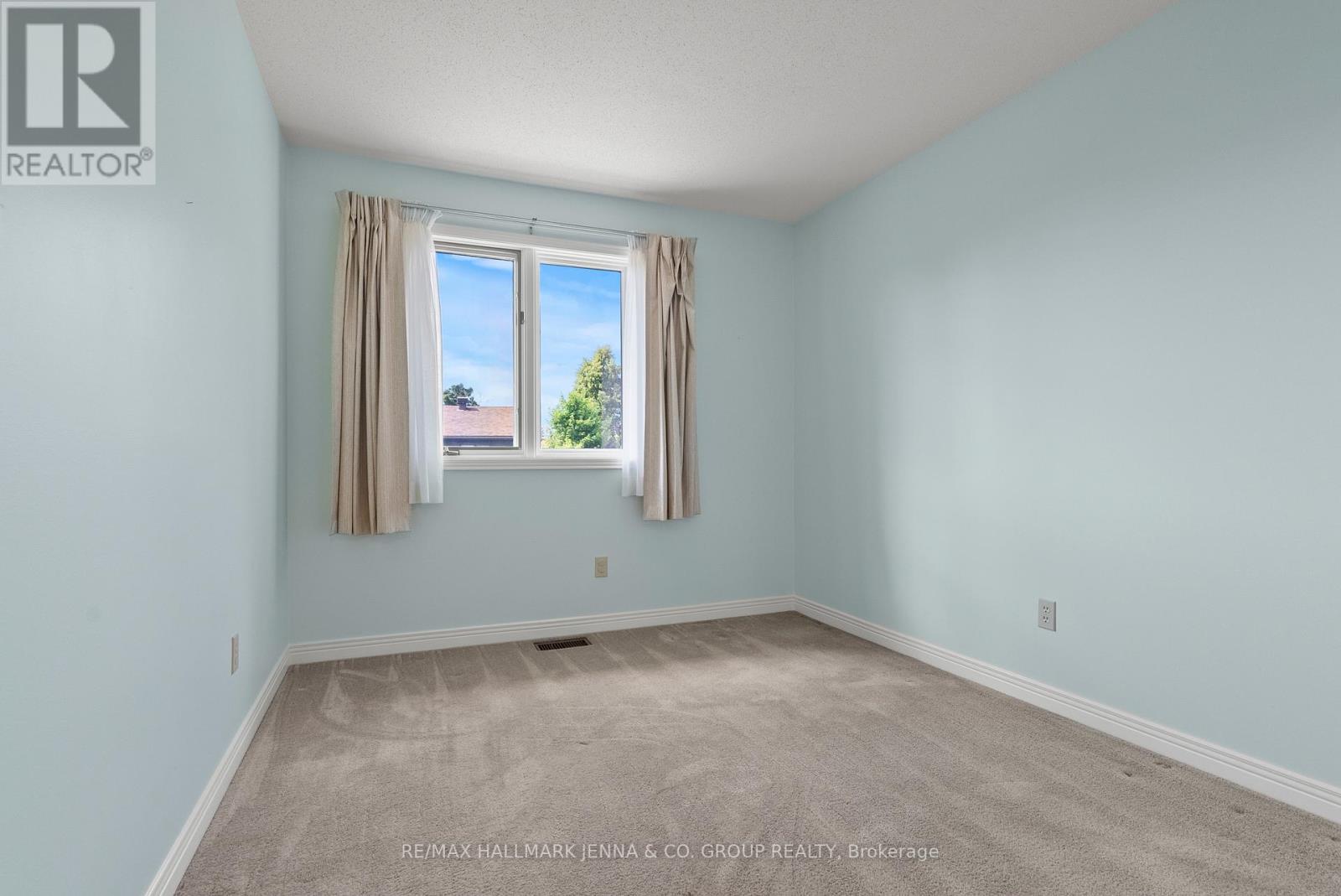 28 Pine Bluff Trail