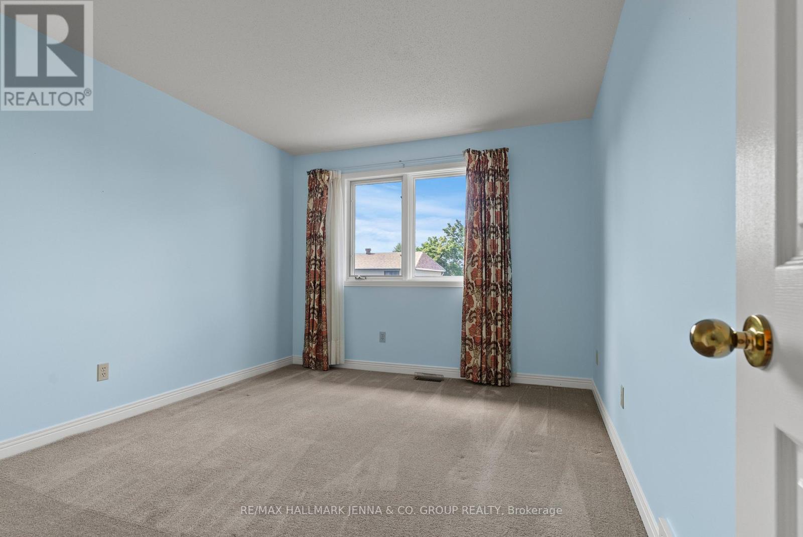28 Pine Bluff Trail