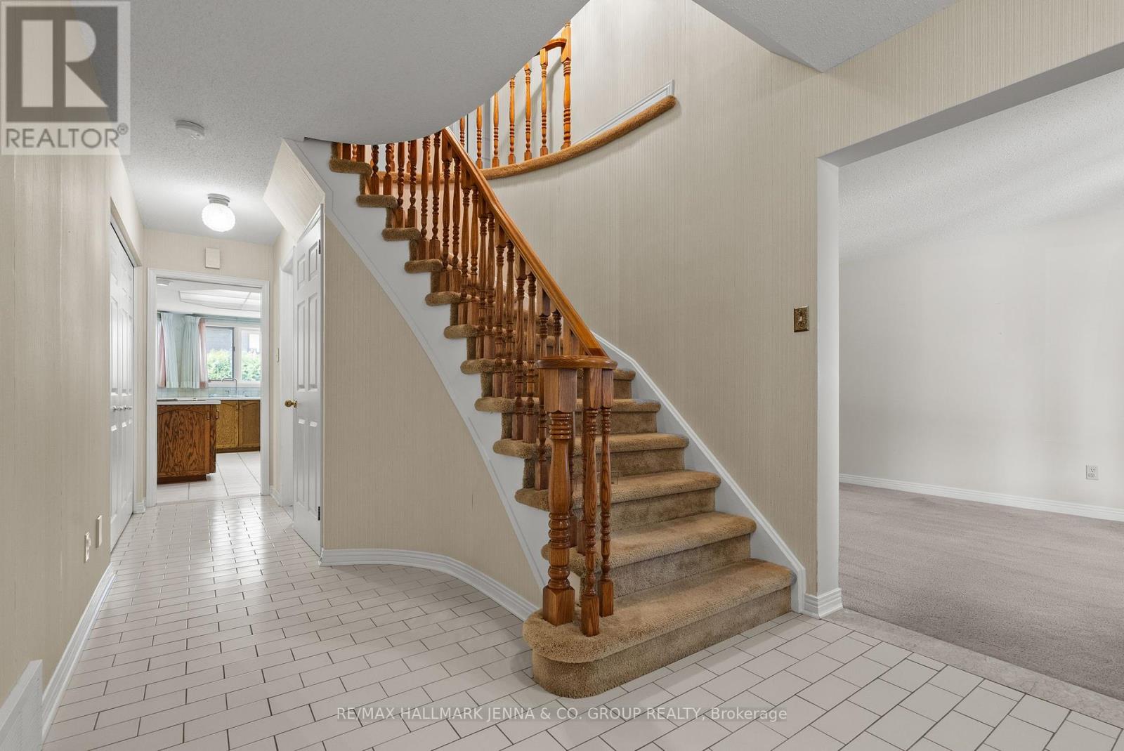 28 Pine Bluff Trail