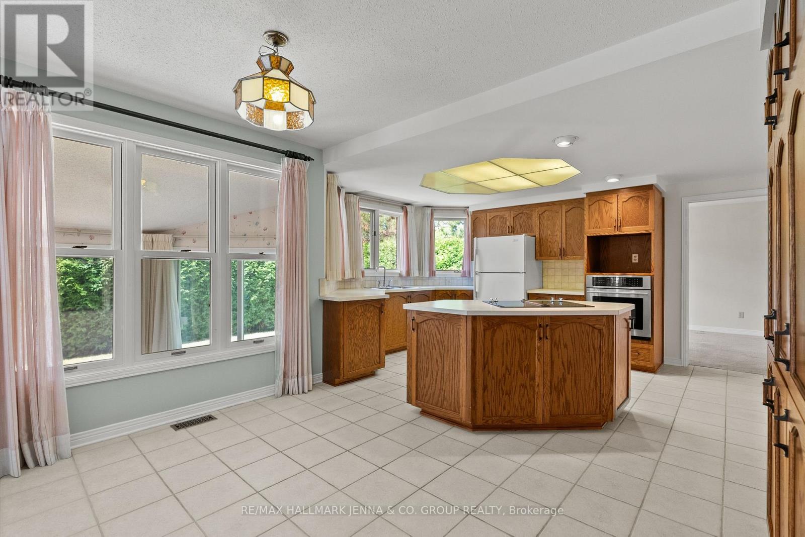 28 Pine Bluff Trail
