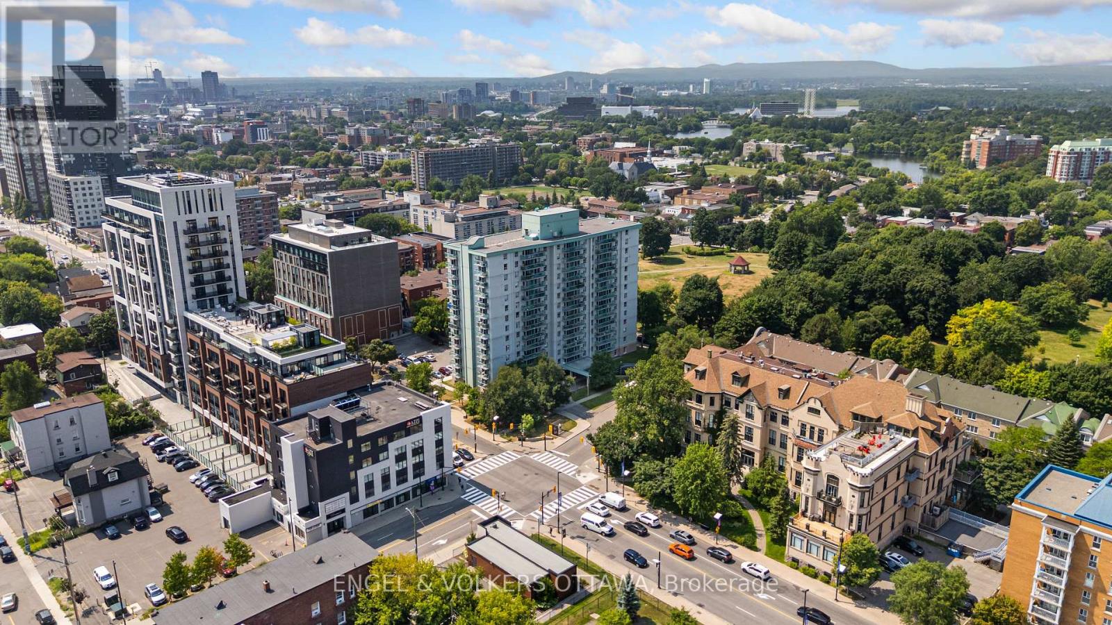 206 - 589 Rideau Street