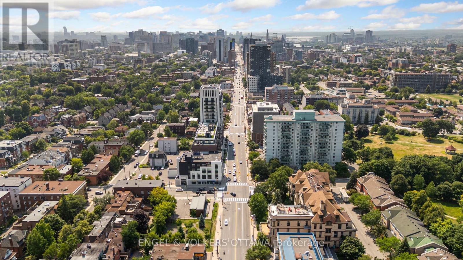 206 - 589 Rideau Street