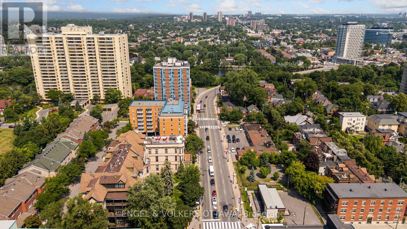 206 - 589 Rideau Street