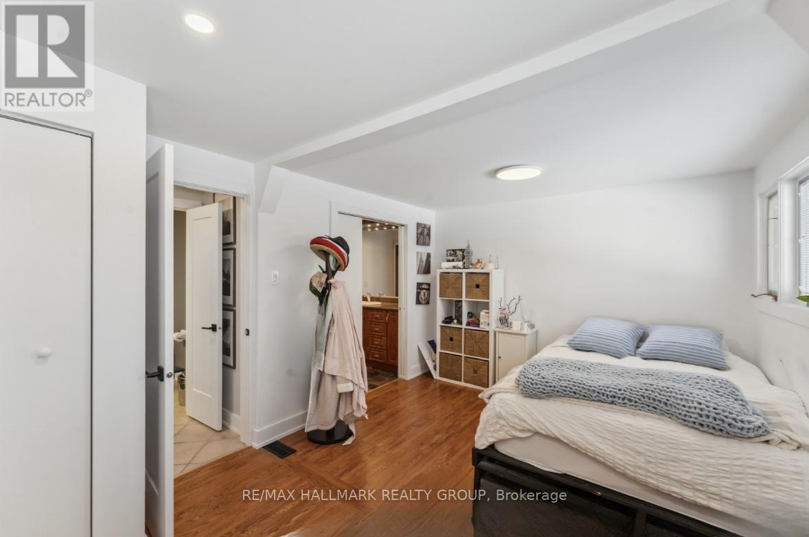 2425 Ogilvie Road
