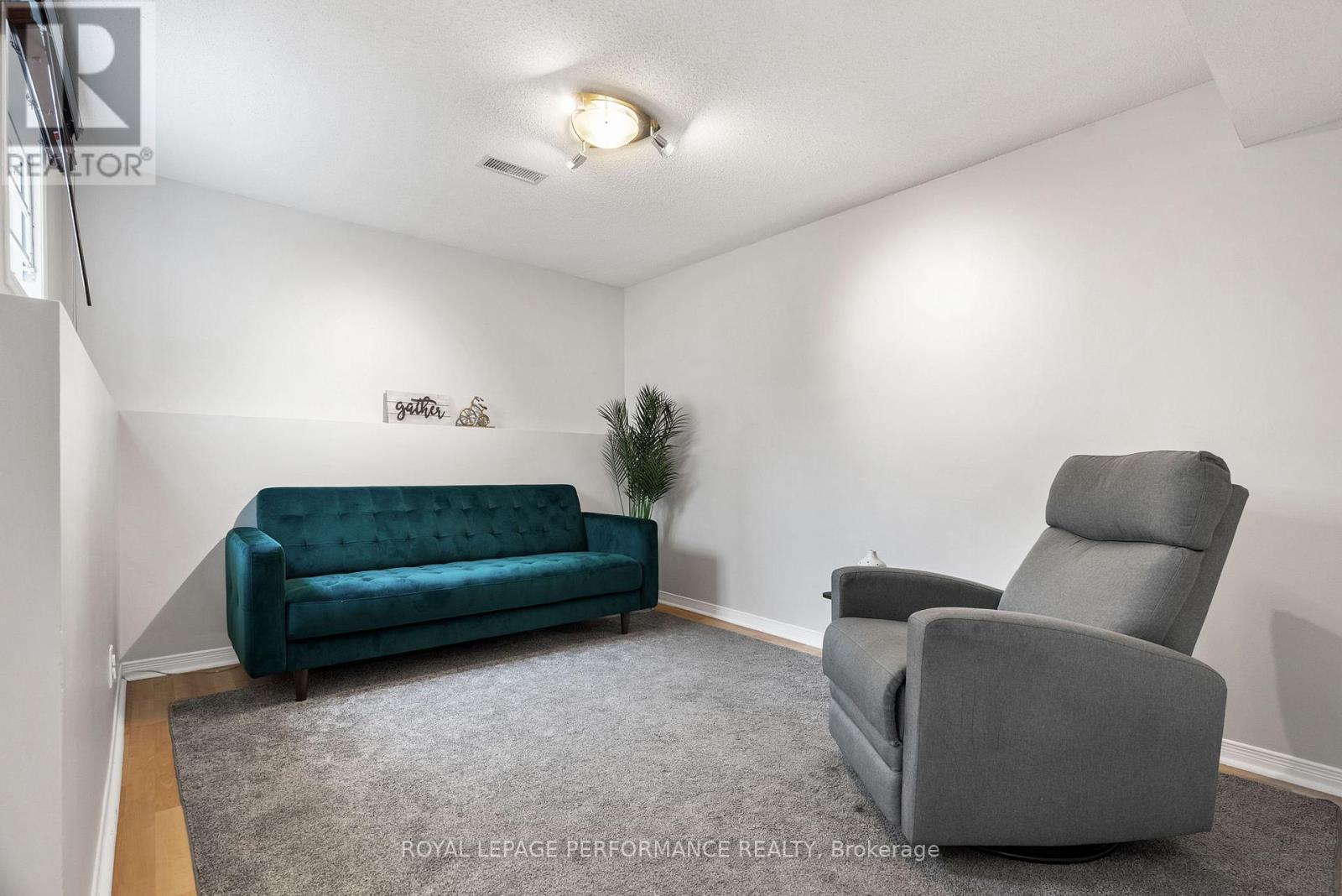1631 Greywood Drive