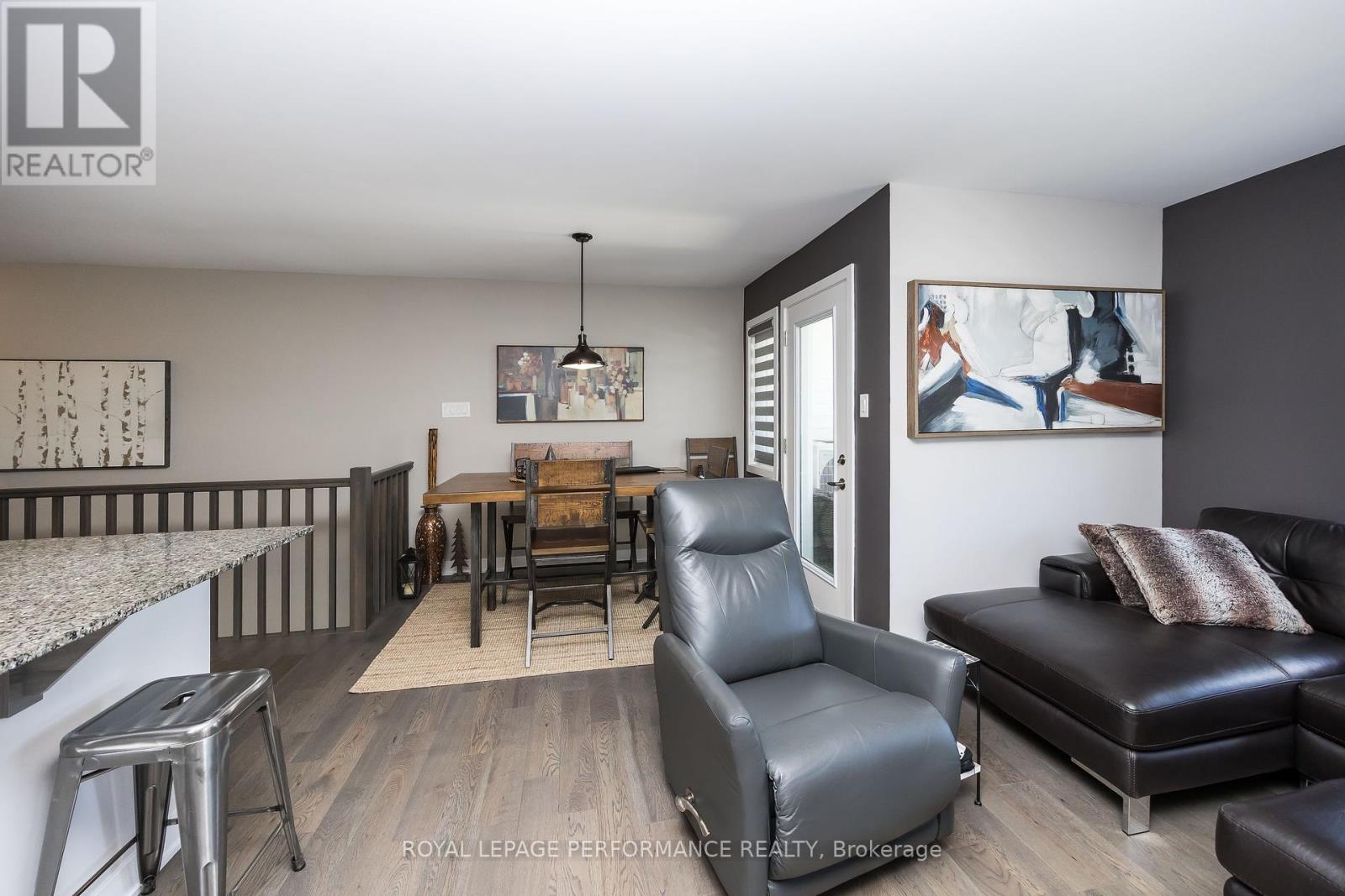 816 Bascule Place