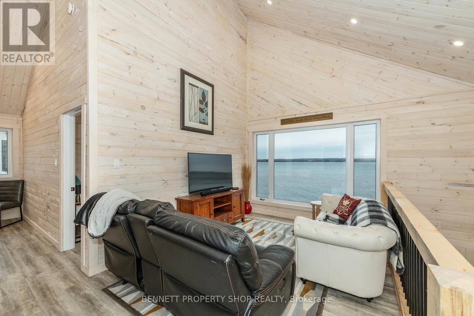 3020 Black Bay Lane