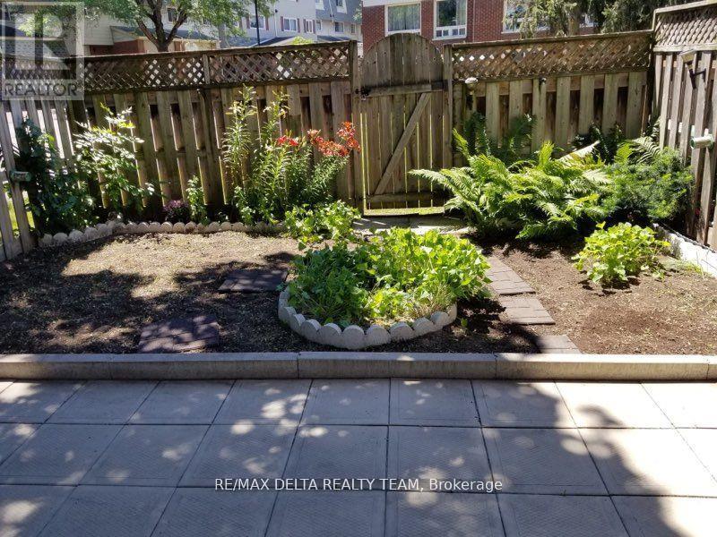 49 - 2115 Erinbrook Crescent