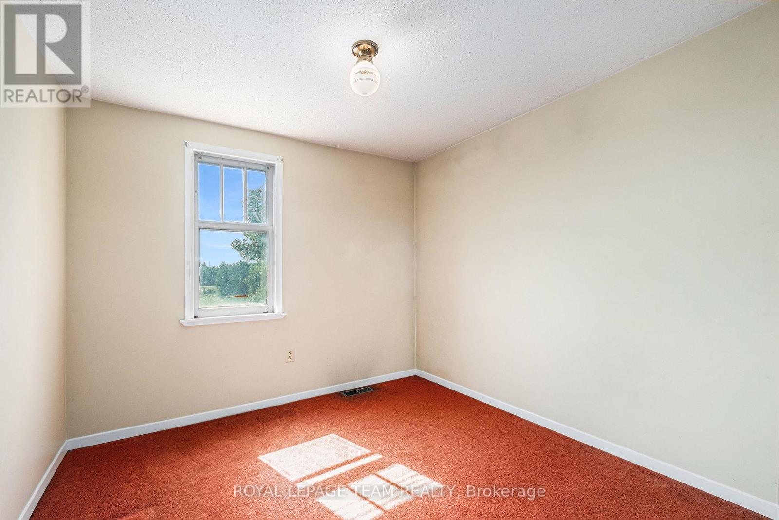 6109 Fourth Line Road W