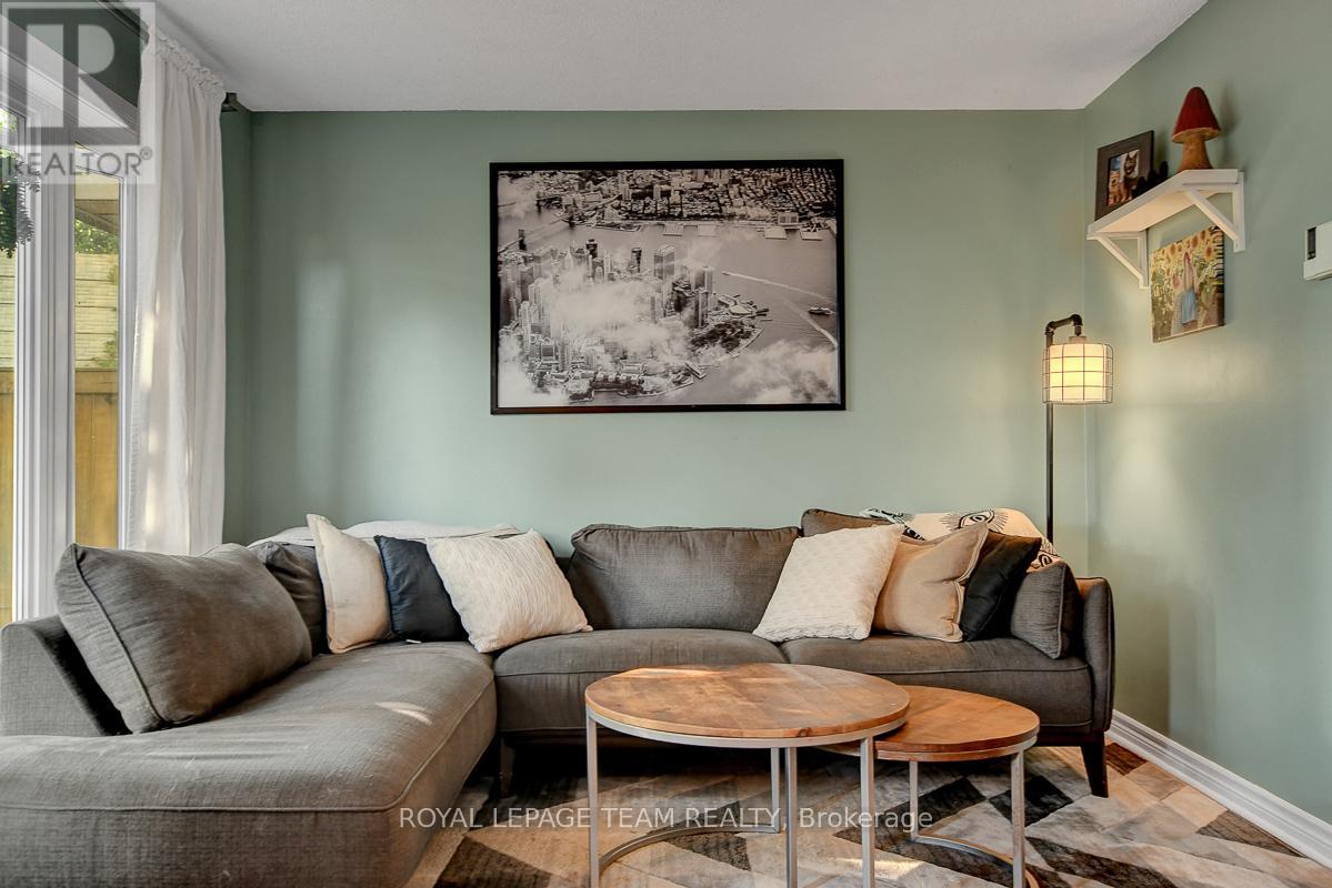 15 - 1302 Alness Court