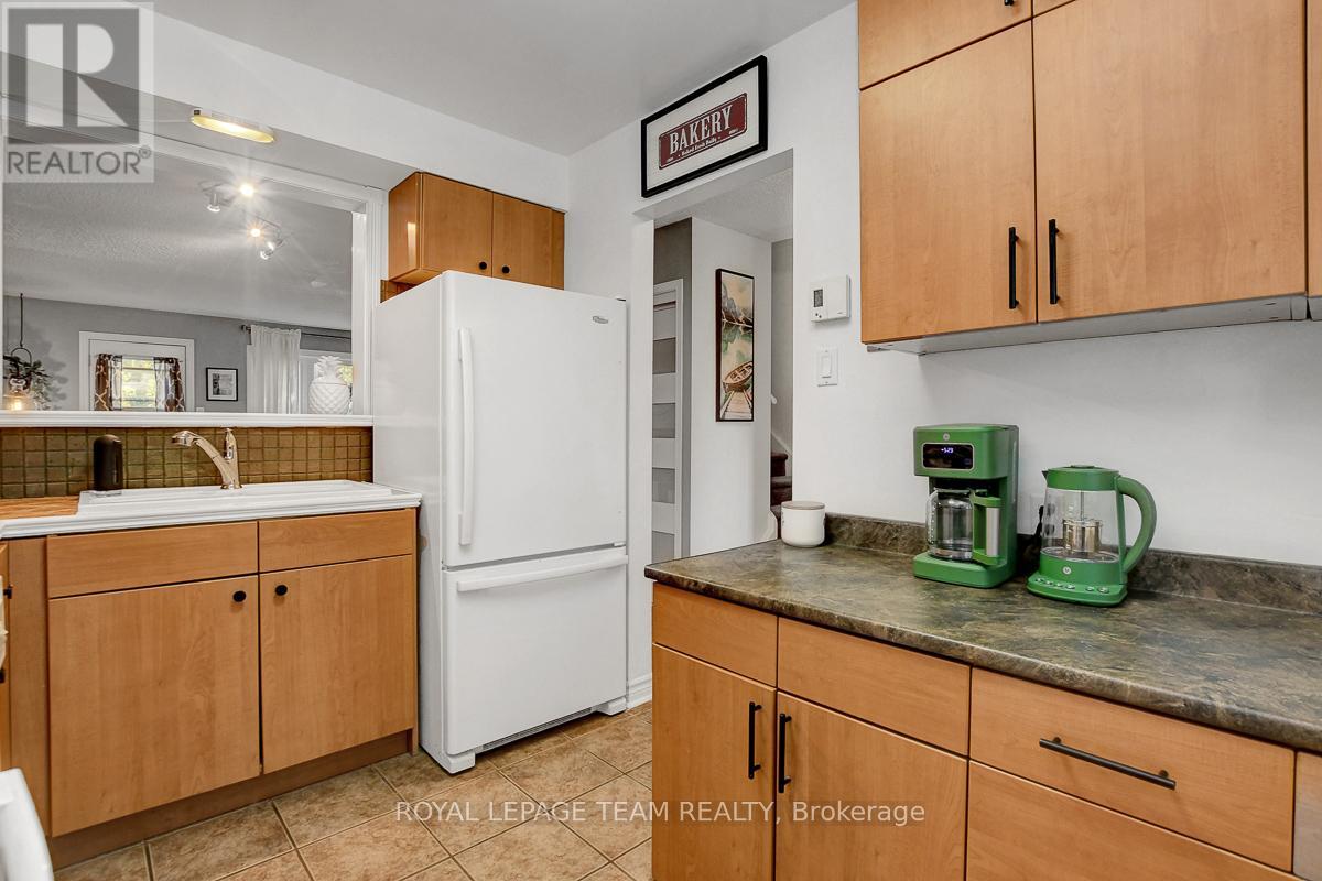 15 - 1302 Alness Court