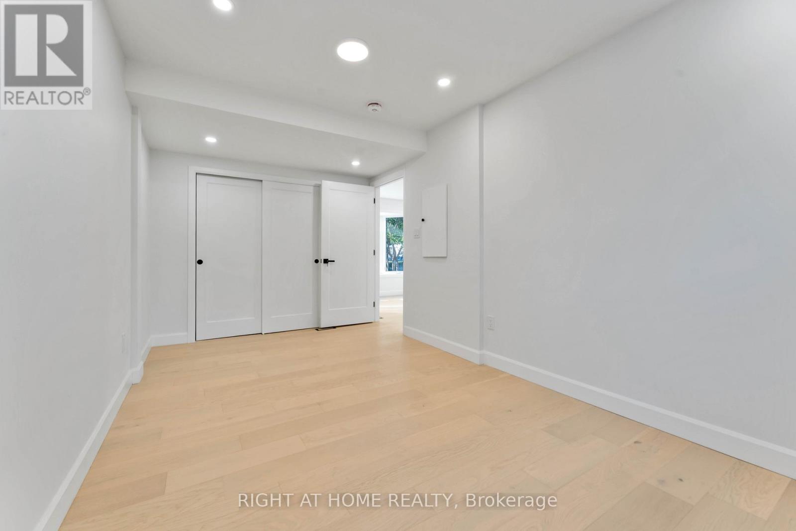 2700 Priscilla Street
