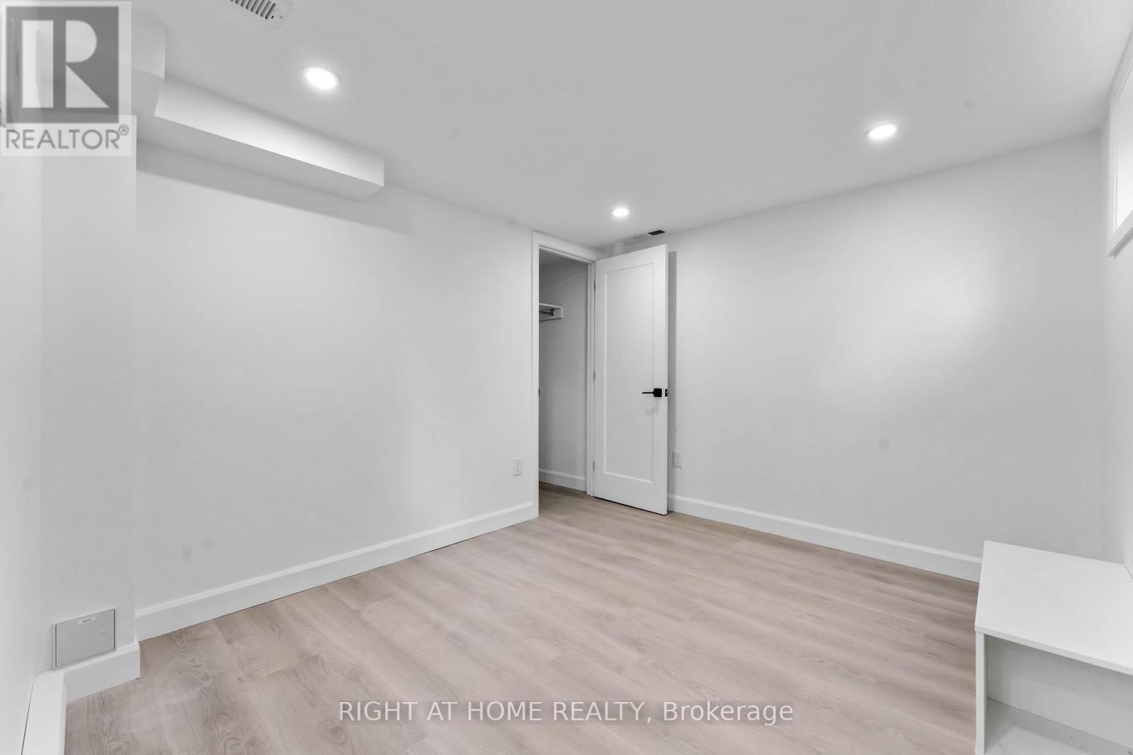 2700 Priscilla Street