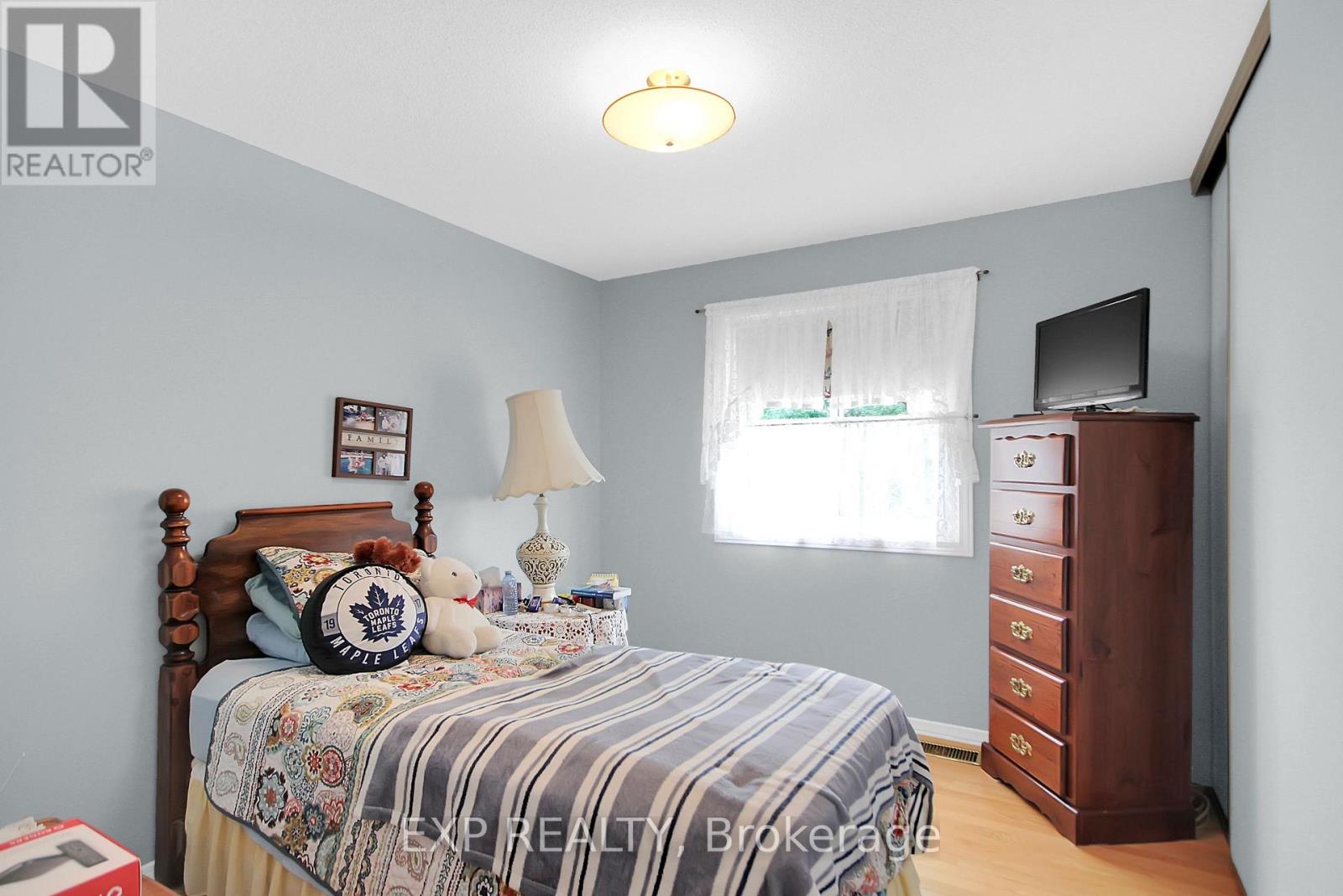 2104 Gardenway Drive