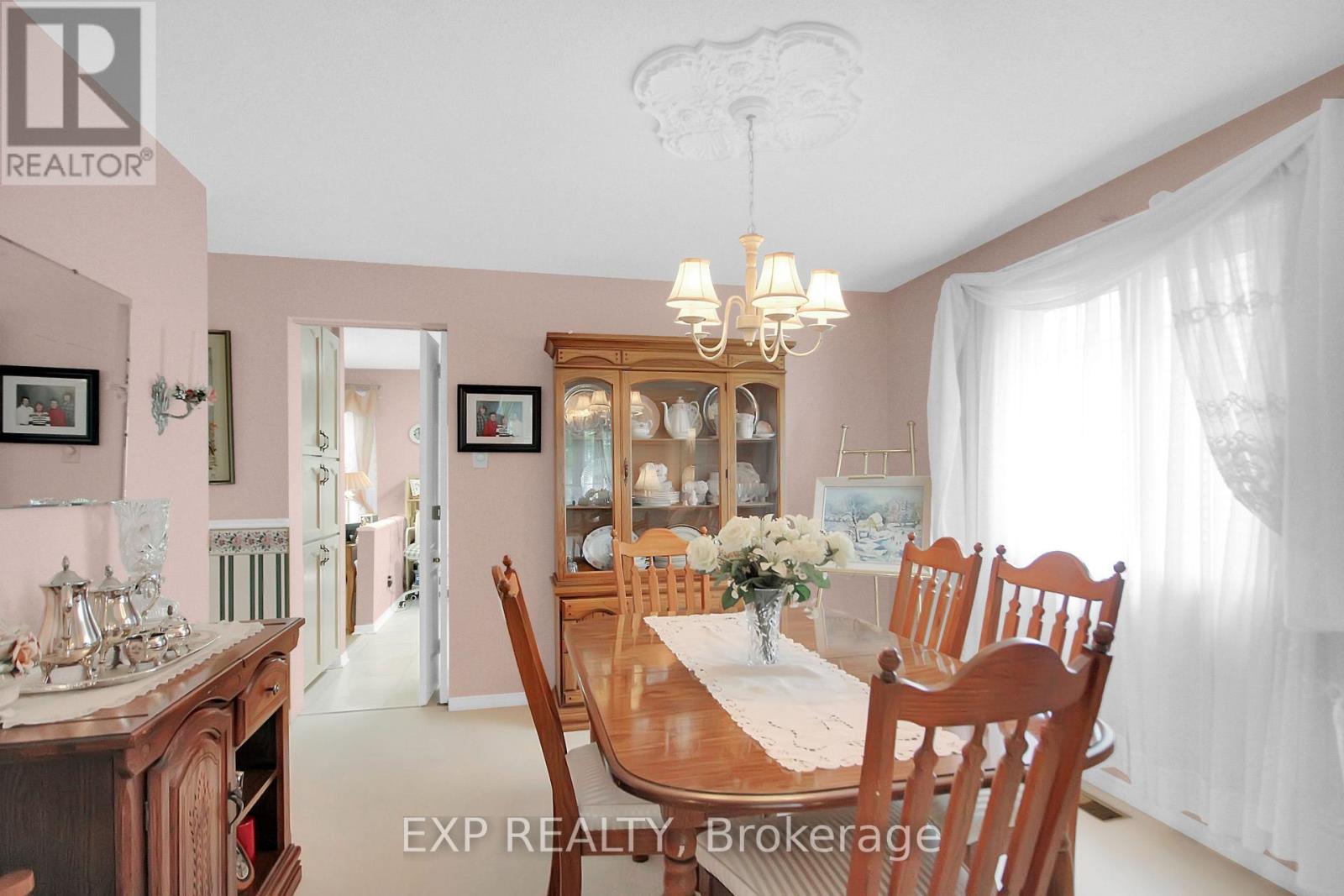 2104 Gardenway Drive