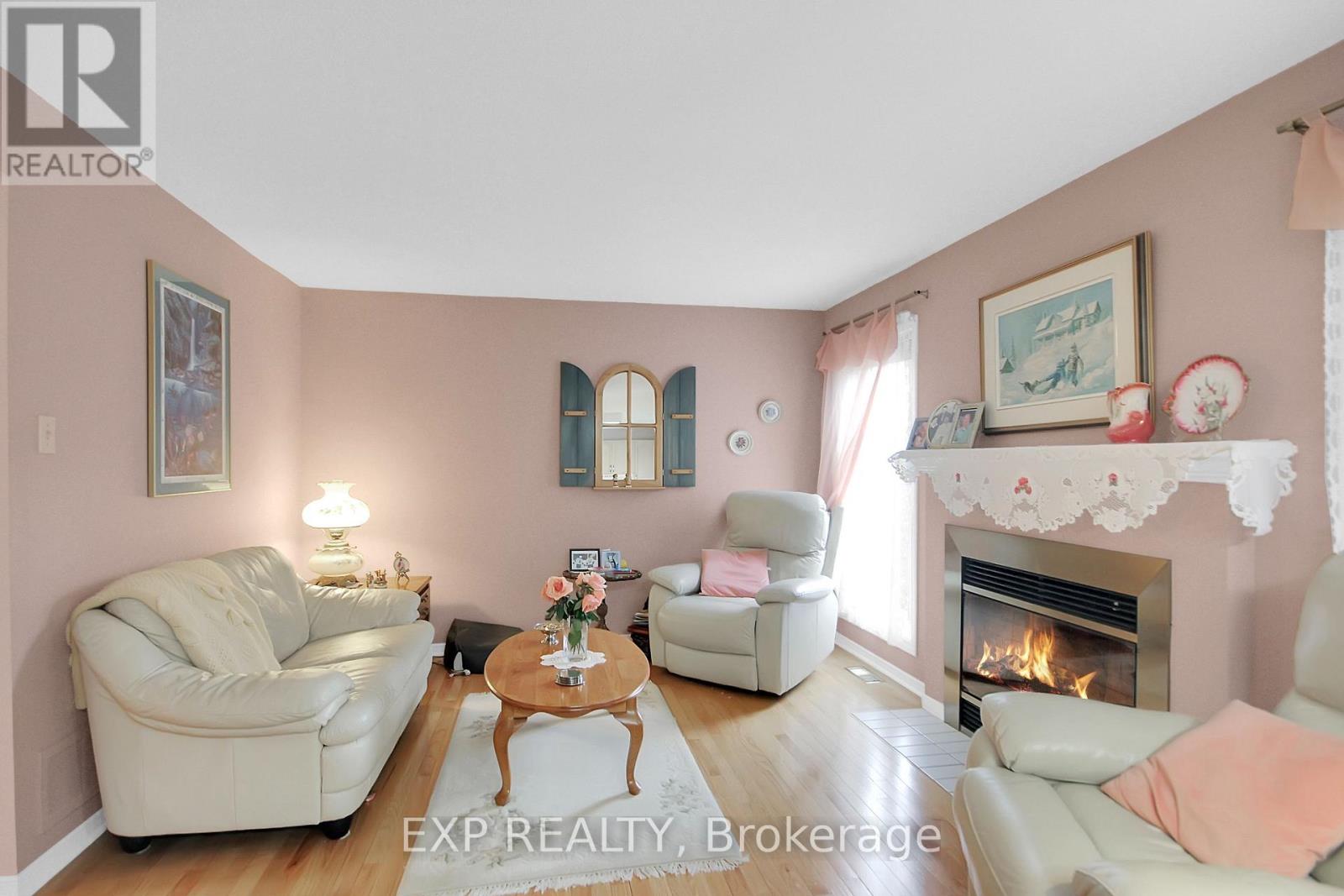 2104 Gardenway Drive